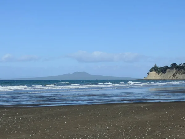 Vista Larga Playa Bahía Mar Isla Rangitoto Fondo Nueva Zelanda — Foto de Stock