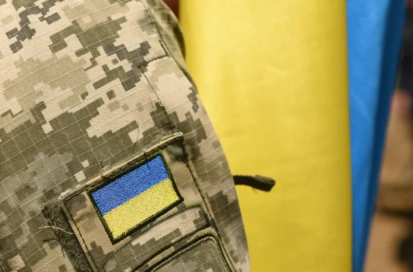 Forças Armadas Ucrânia Soldado Ucraniano Exército Ucraniano Bandeira Ucraniana Uniforme — Fotografia de Stock