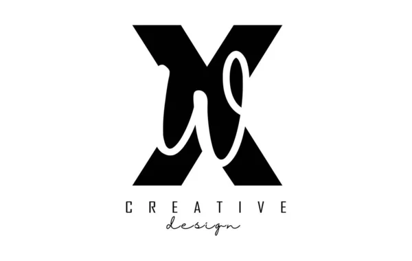 로고는 미니멀리즘적 디자인을 가지고 기하학 손으로 타이포그래피 문자를 창의적 — 스톡 벡터