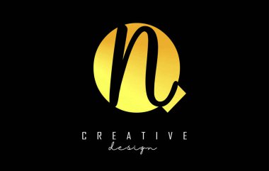 Minimalist dizaynlı Altın Harfler QN Logosu. Geometrik ve el yazısıyla yazılmış Q ve N harfleri.