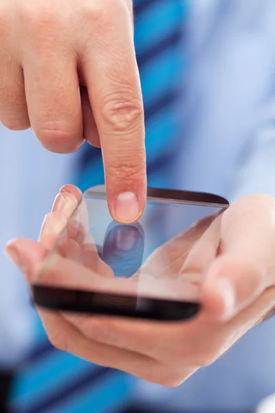 Empresario manos con teléfono inteligente futurista — Foto de Stock
