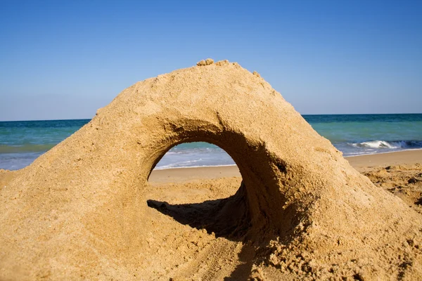 Sandslott på stranden — Stockfoto