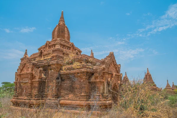 Prastaré buddhistické chrámy v bagan — Stock fotografie