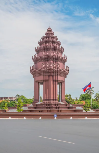 Památník nezávislosti v Phnom Penh — Stock fotografie