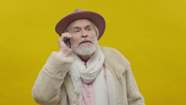 Stylish Old Man Pink Clothes Yellow Background Gray Beard Mustache — Stockvideo