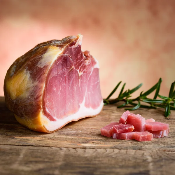 Italiaanse prosciutto - Italiaanse rauwe ham — Stockfoto