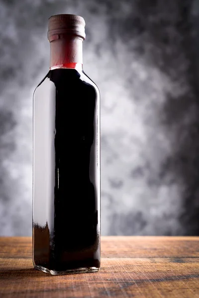 Bottle of balsamic vinegar — Stock Photo, Image