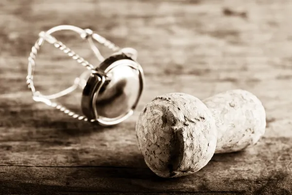 köpüklü şarap ile kutlamak