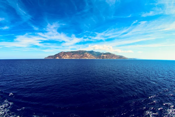 Elba island Tuscan Archipelago from the ship — Stock Photo, Image