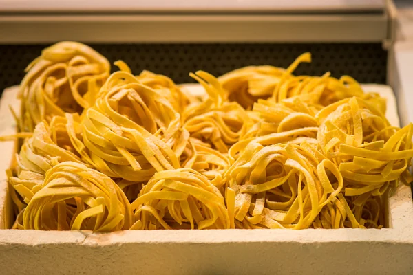 Macarrão italiano congelado tagliatelle — Fotografia de Stock