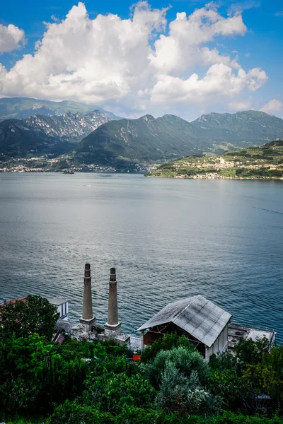 Vista desde Tavernola Bergamasca, Lago Iseo, Bérgamo, Italia — Foto de Stock