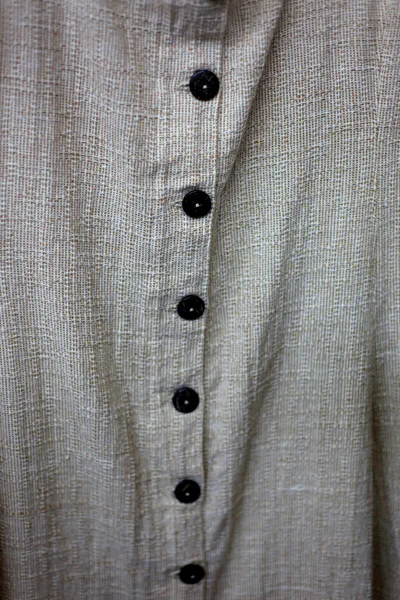 棉衬衫上的按钮 — 图库照片