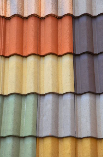 Барвисті дахом плитки — стокове фото
