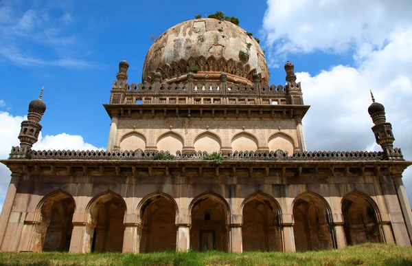 Tombs in Hyderabad — Stock Photo, Image