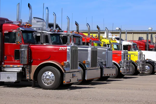 Semi Trailer trucks — Stock Photo, Image