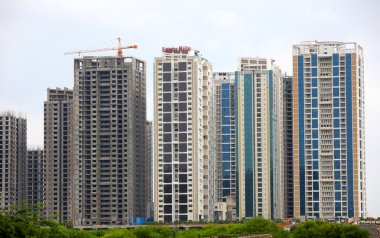 Hyderabad yüksek doğmak daireler