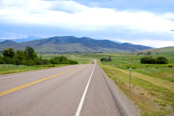 Doğal dolaşık yol 212 Montana — Stok fotoğraf