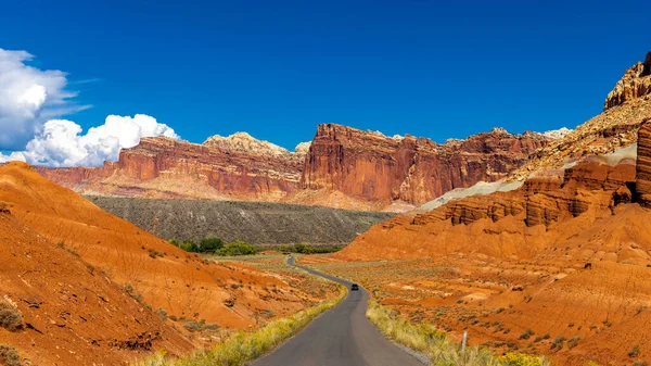 Capitol Reef National Park Landscape Sedimentary Rock Formations Scenic Drive — Stock Photo, Image