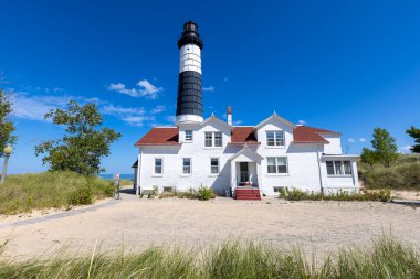 Ludington, Michigan yakınlarındaki tarihi Büyük Samur ışıklı ev