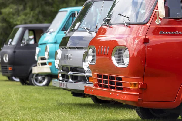 Milford Michigan May 2021 Classical American Mini Vans Traditional Sunday — Stock Photo, Image