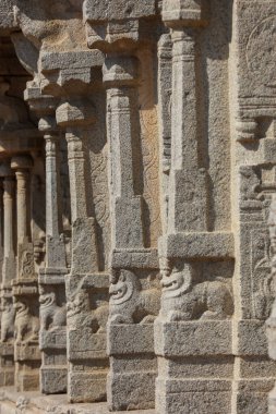 Hindistan 'ın Karanataka eyaletindeki Hampi harabelerinin mimarisi