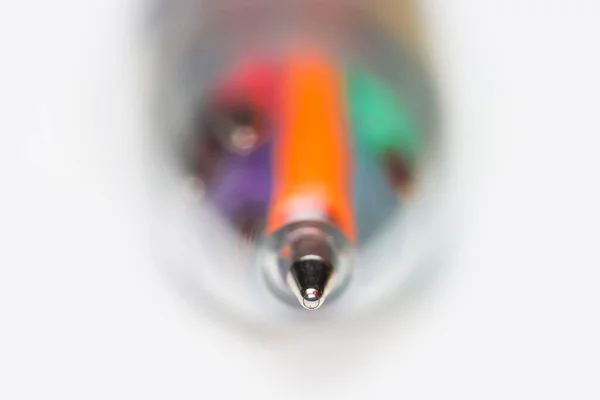 Çok Renkli Tükenmez Kalemin Aşırı Yakın Çekim Görüntüsü — Stok fotoğraf