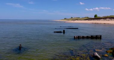 Michigan Gölü kıyıları Batı Michigan 'daki Ludington eyalet parkı yakınlarında.