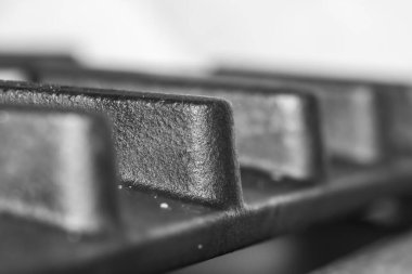 Gaz pişirme aralığının yakın çekim görüntüleri