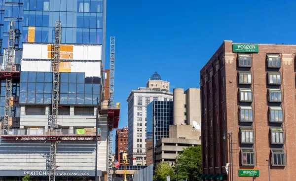 Grand Rapids Eua Agosto 2021 Crescimento Edifícios Altos Longo Rua — Fotografia de Stock