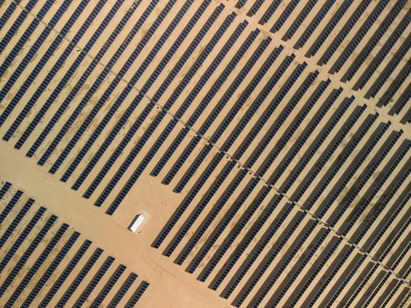 Vista Aérea Las Filas Del Panel Solar Desierto Mojave California — Foto de Stock
