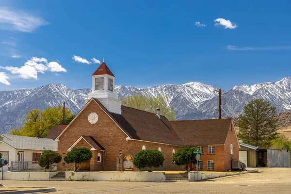 Názáreti Templom Gyönyörű Lone Pine Városban Kaliforniában — Stock Fotó