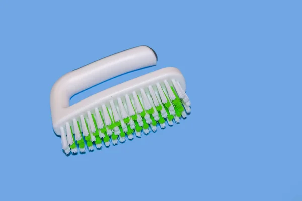 New Plastic Cleaning Brush Blue Background Copy Spaace — ストック写真