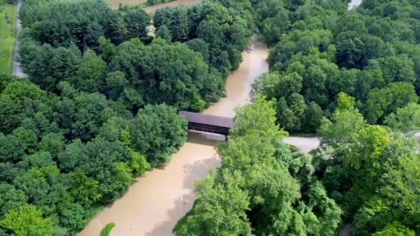 Aerial View State Road Covered Bridge Ashtabula County Ohio — ストック動画