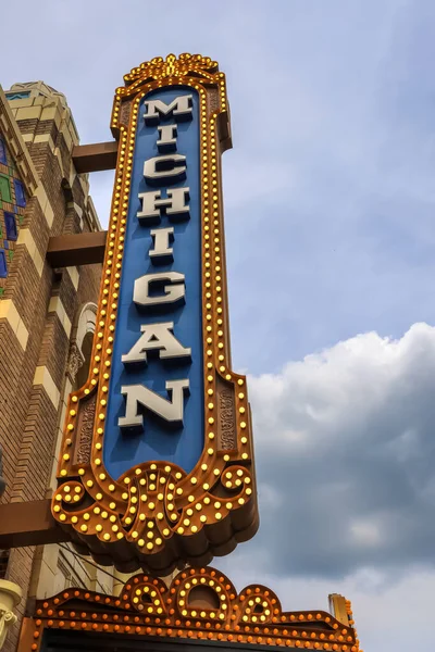 Ann Arbor June 2022 Historic Michigan Theater Sign Built 1927 — Foto de Stock