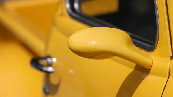 Side View Mirror Yellow Classic Car Close Shot — Stock Photo, Image