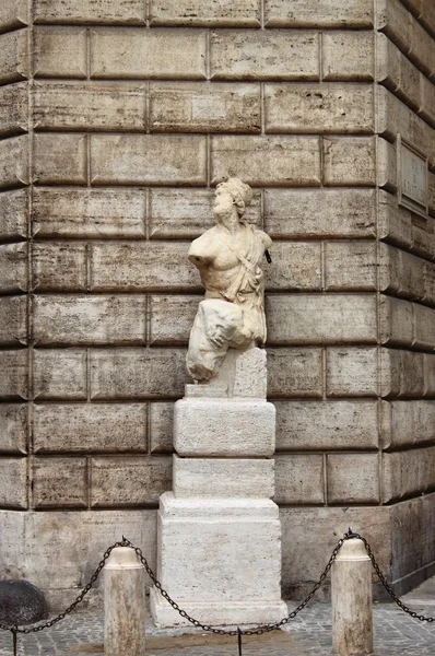 Standbeeld van Pasquino in rome — Stockfoto