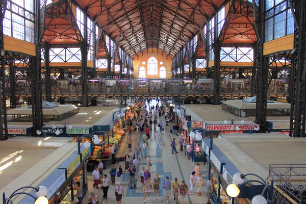 Grande sala del mercato a Budapest — Foto Stock
