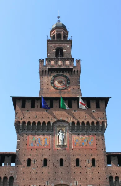 Wieżę zamku sforzesco — Zdjęcie stockowe