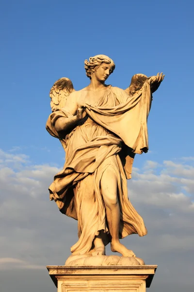 Estátua de anjo em Roma — Fotografia de Stock