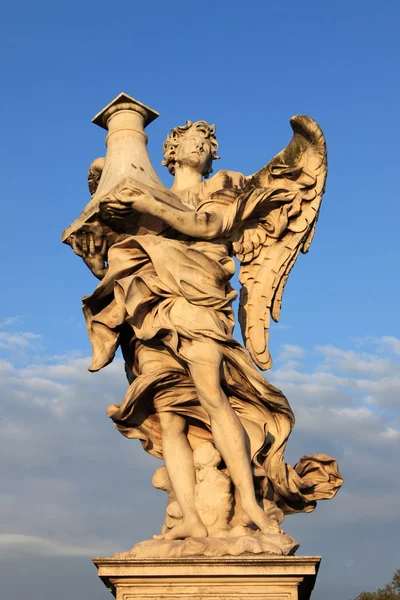 Estátua de anjo em Roma — Fotografia de Stock