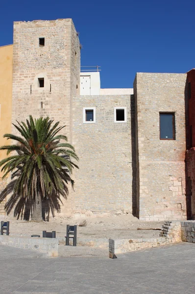 Almudaina paleis in ibiza stad — Stockfoto