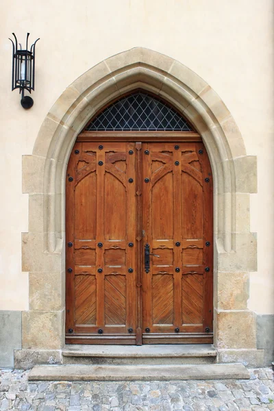 Mittelalterliche Haustür — Stockfoto