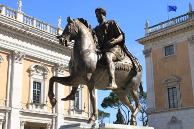 marcus aurelius atlı heykeli