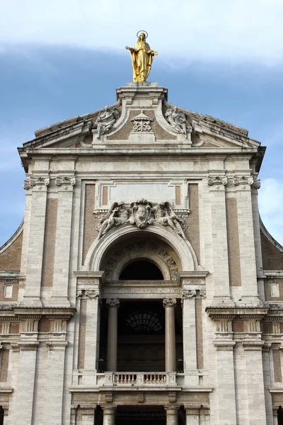 St mary av änglar basilikan i assisi — Stockfoto