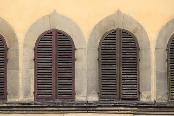 Ventanas arqueadas —  Fotos de Stock