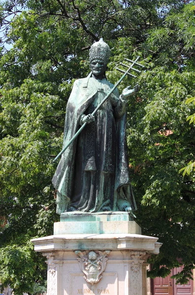 Estátua do Papa Inocêncio XI — Fotografia de Stock