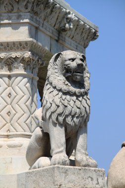 Aslan heykeli
