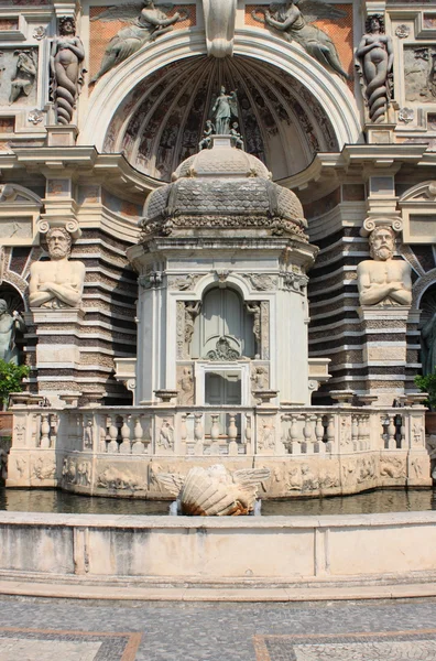 Orgel fontein in villa este — Stockfoto