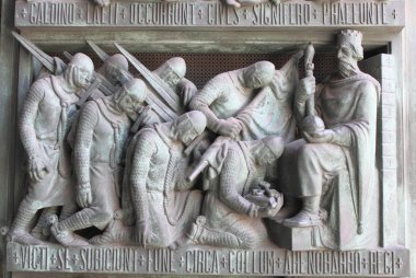 Orta Çağ basrelief