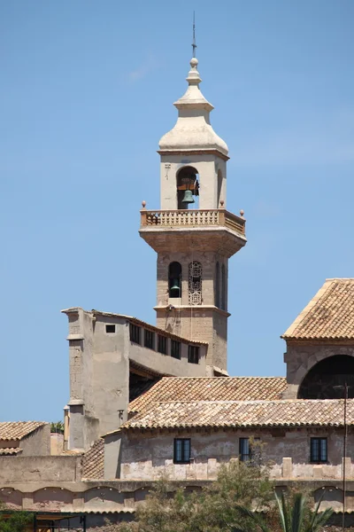 Klokkentoren van het klooster van santa clara — Stockfoto